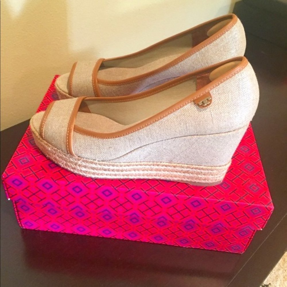 Tory Burch Majorca Wedges + Bag